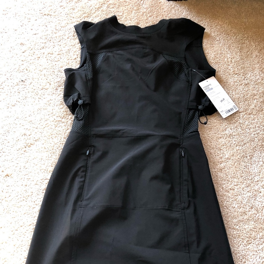 Athleta Yosemite dress